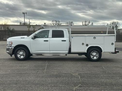 2023 RAM 2500 TRADESMAN