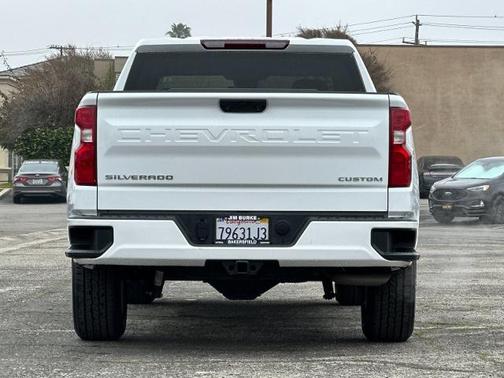 2023 Chevrolet Silverado 1500 CUSTOM