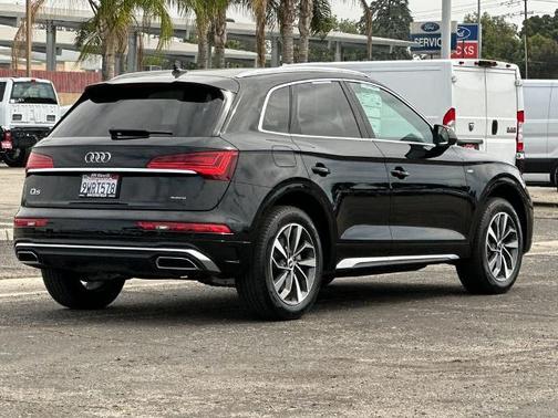 Mythos Black Metallic 2022 Audi Q5 45 S LINE QUATTRO PREMIUM
