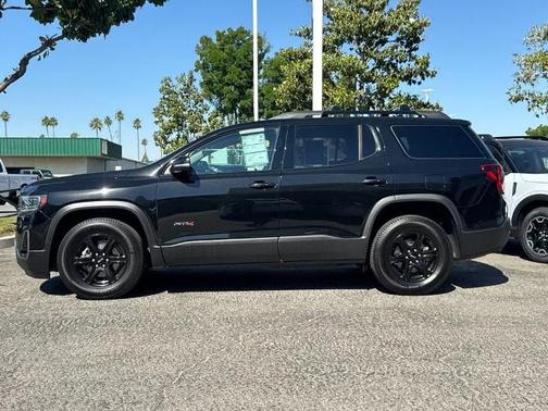 Ebony 2023 GMC Acadia AT4