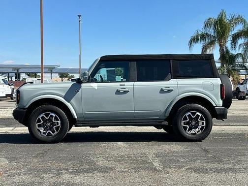 CACTUS GRAY 2022 Ford Bronco