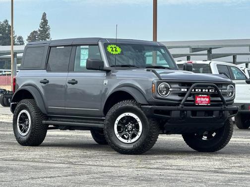 2022 Ford Bronco 