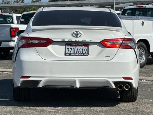 Super White 2018 Toyota Camry
