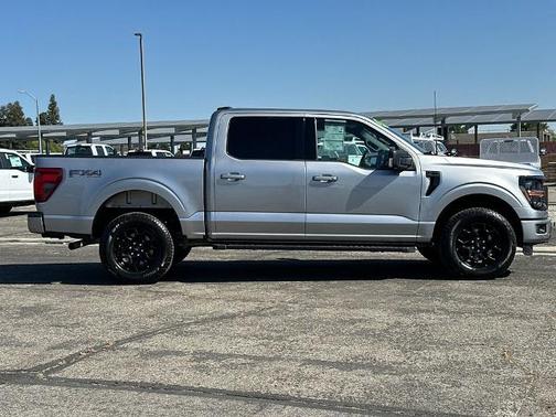 ICONIC SILVER METALLIC 2024 Ford F-150 XLT