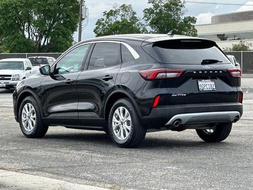 AGATE BLACK METALLIC 2023 Ford Escape ACTIVE
