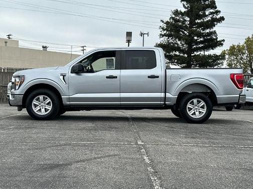 ICONIC SILVER METALLIC 2023 Ford F-150 XL