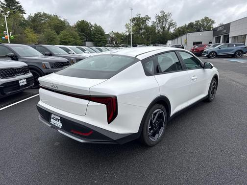 2025 Kia K4 EX