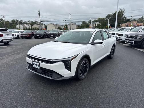 2025 Kia K4 EX