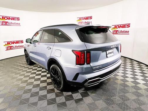 2023 Kia Sorento SX