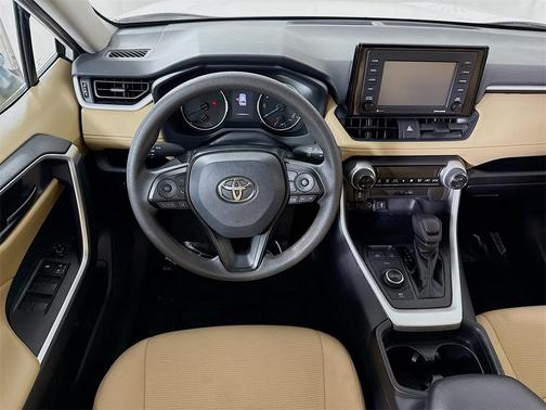 2020 Toyota RAV4 Hybrid LE