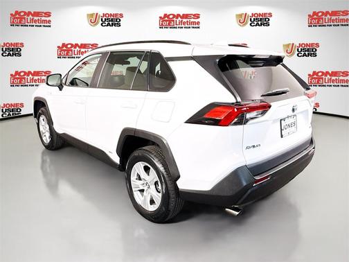 2020 Toyota RAV4 Hybrid LE