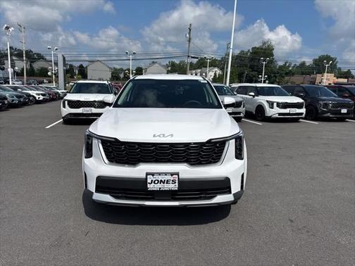 2025 Kia Sorento LX