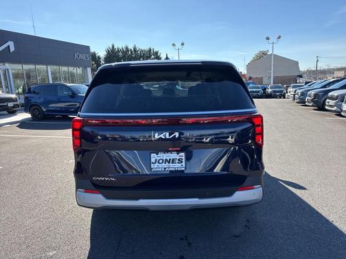2026 Kia Carnival LXS