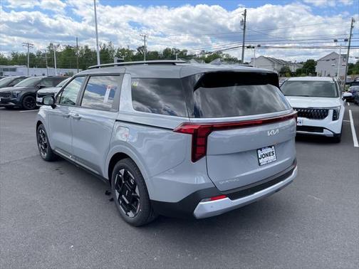 2025 Kia Carnival EX