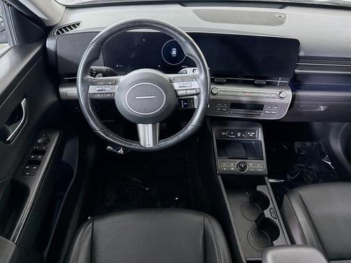 Abyss Black Pearl 2024 Hyundai KONA Limited