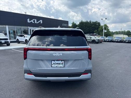 2025 Kia Carnival EX