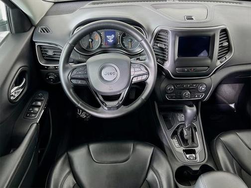 2020 Jeep Cherokee Altitude