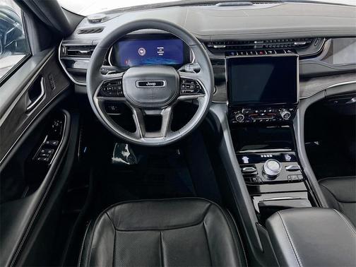 2023 Jeep Grand Cherokee 4xe Overland