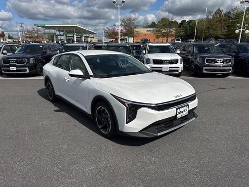 2025 Kia K4 EX