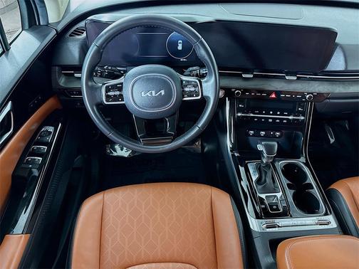 2023 Kia Carnival SX