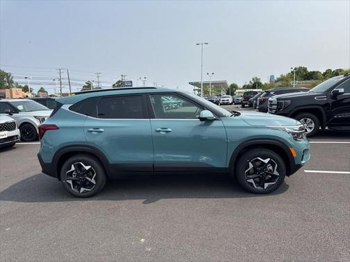 2025 Kia Seltos EX