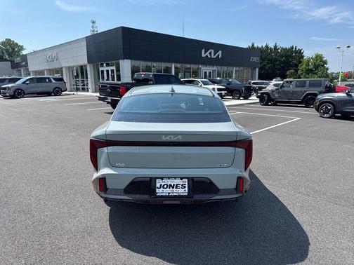 2025 Kia K4 GT-Line