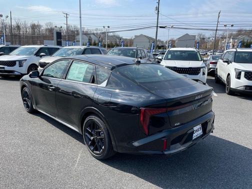 Aurora Black Pearl 2026 Kia K4 GT-Line Turbo