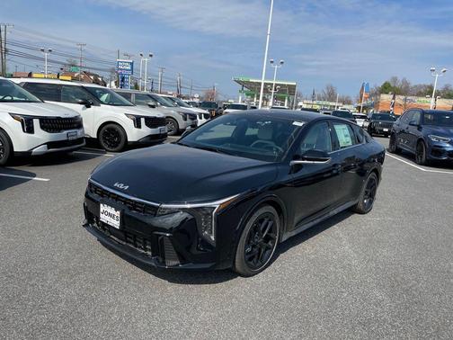 Aurora Black Pearl 2026 Kia K4 GT-Line Turbo