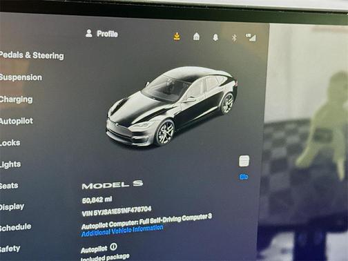 2022 Tesla Model S Base