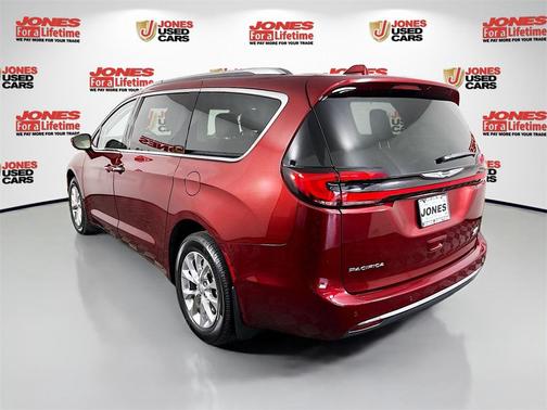 2021 Chrysler Pacifica Touring L