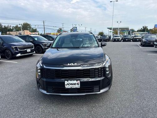 Ebony Black 2027 Kia Sportage EX