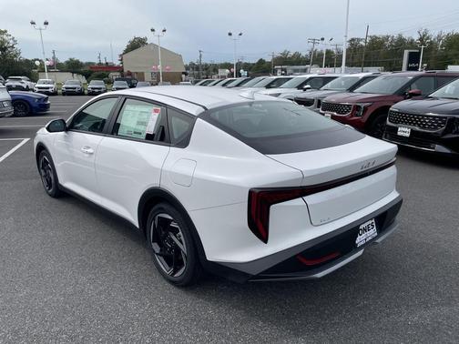 2025 Kia K4 EX