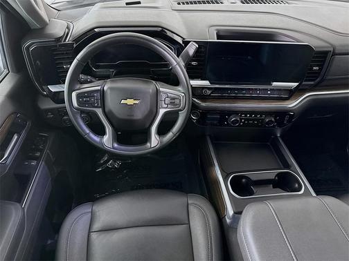 2025 Chevrolet Silverado 3500 LT
