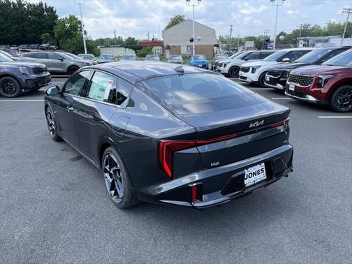 2025 Kia K4 GT-Line