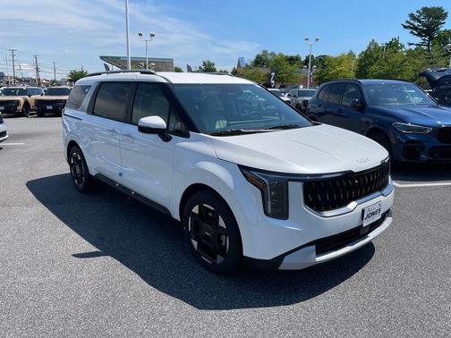 Snow White Pearl 2026 Kia Carnival EX