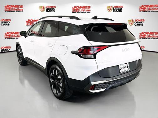 Glacial White Pearl 2024 Kia Sportage X-Line