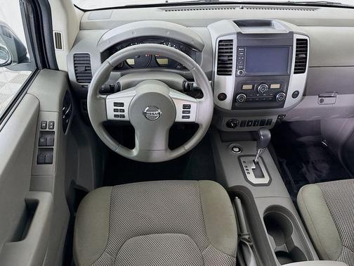 2020 Nissan Frontier SV