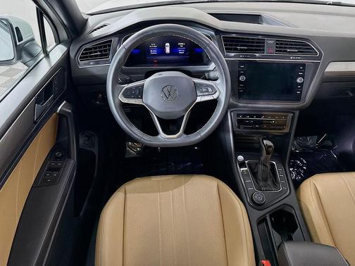 Pure White 2024 Volkswagen Tiguan 2.0T SE 4MOTION