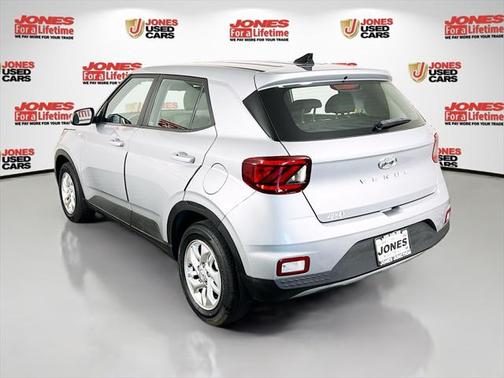 2022 Hyundai VENUE SE