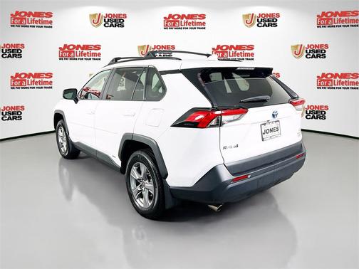 2024 Toyota RAV4 Hybrid LE