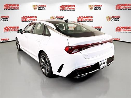 2022 Kia K5 EX
