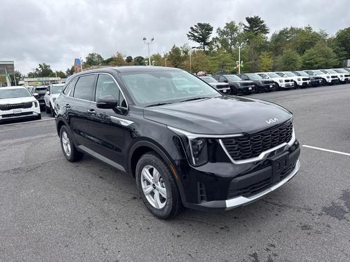 2025 Kia Sorento LX