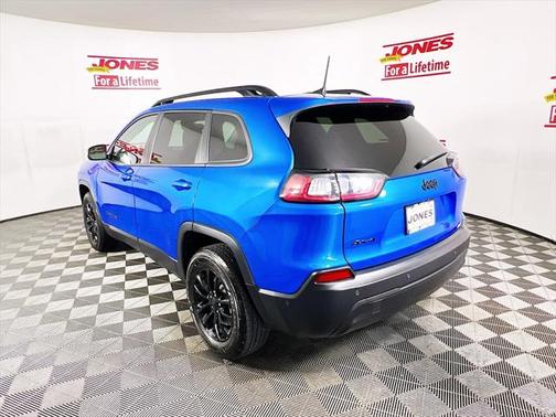 2023 Jeep Cherokee Altitude
