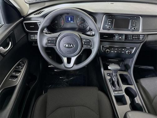 2017 Kia Optima LX
