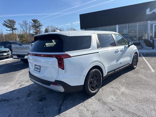 2026 Kia Carnival LXS