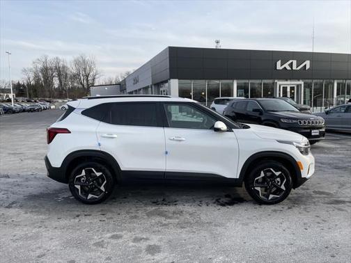 2025 Kia Seltos EX