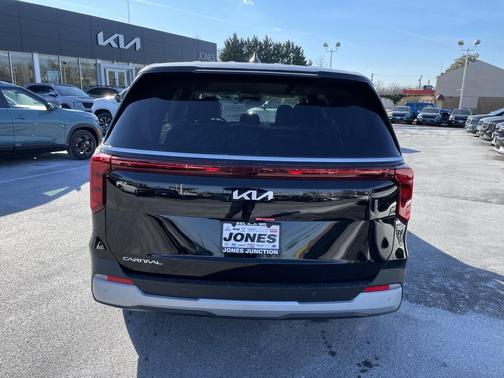 2026 Kia Carnival LXS