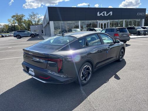 2025 Kia K4 EX