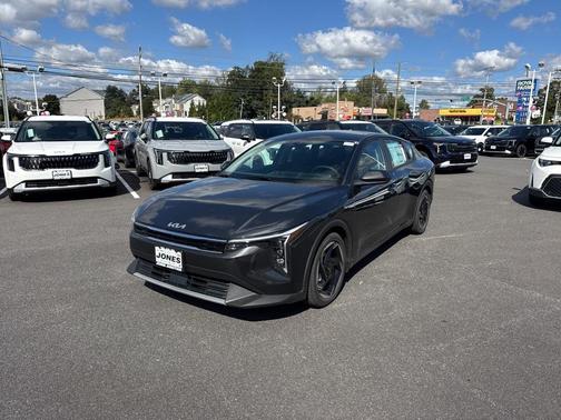 2025 Kia K4 EX