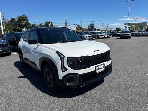 White Pearl 2027 Kia Seltos X-Line S